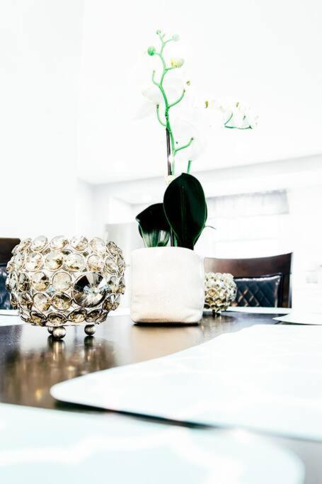 3Br House Near Falls, Casino & Attractions ไนแอการาฟอลส์ ภายนอก รูปภาพ