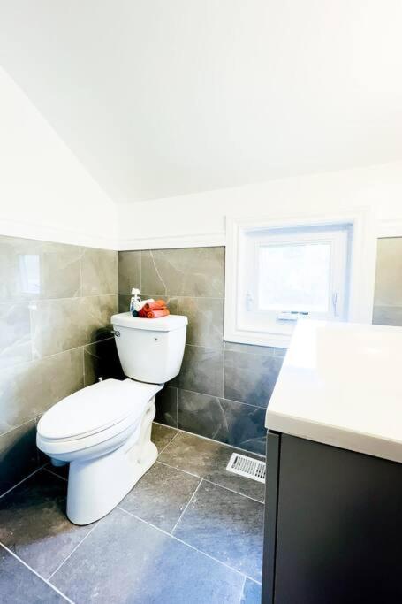 3Br House Near Falls, Casino & Attractions ไนแอการาฟอลส์ ภายนอก รูปภาพ