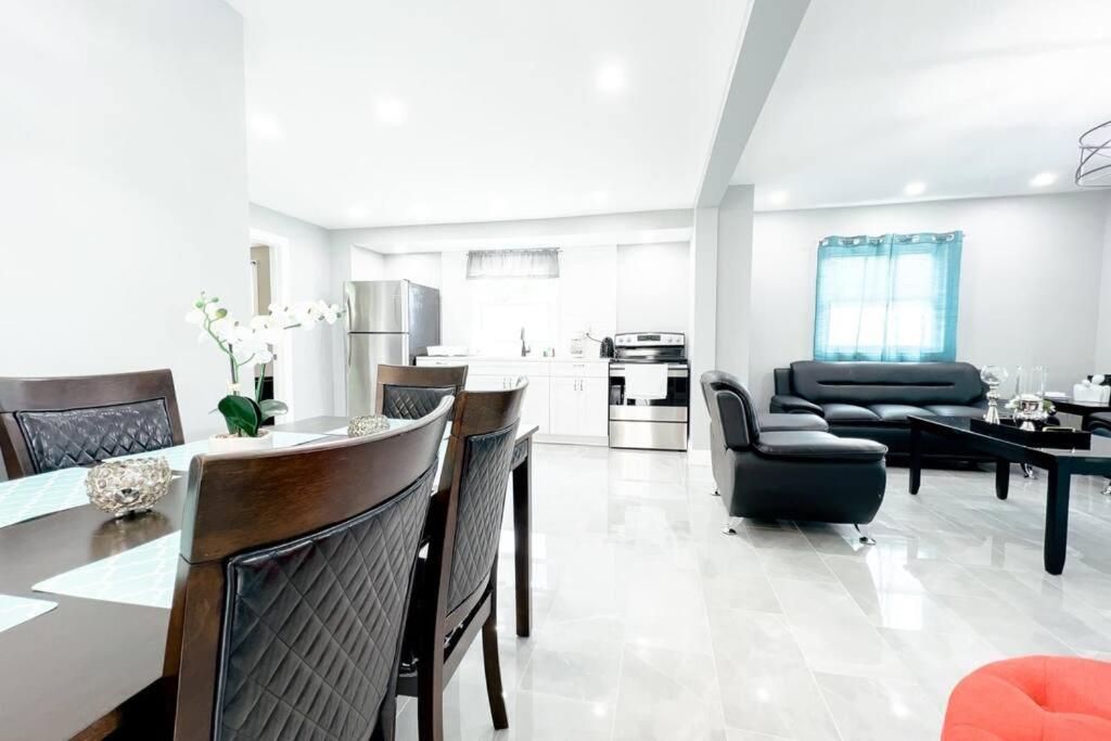3Br House Near Falls, Casino & Attractions ไนแอการาฟอลส์ ภายนอก รูปภาพ